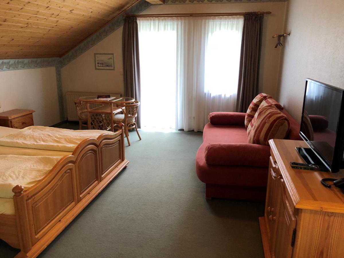 Gaestehaus Rehwinkel Allenbach Buitenkant foto